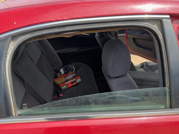 2006-2016 Chevy Impala Passenger Right Rear Side Window Door Glass Oem Back — photo 2