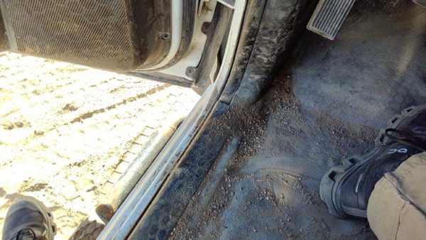 13-18 Dodge Ram 4500 Driver Left Lower Kick Trim Panel Oem Gray X8 — photo 5