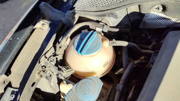 2006-2022 Vw Passat Coolant Reservoir Radiator Overflow Tank Bottle Oem — photo 5