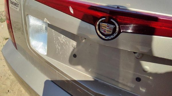 03-07 Cts License Plate Trim Surround Panel Oem Tail Trunk Finish Sand Storm 61U — photo 4