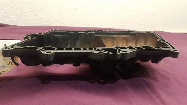 1998 Chevy 1500 5.7L Vortec Upper Intake Manifold OEM Silverado Sierra — photo 5