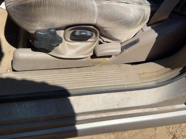 01 Lesabre Driver Left Side Power Seat Switch With Trim Panel Oem Taupe 56B — photo 2