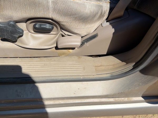 01 Lesabre Driver Left Side Power Seat Switch With Trim Panel Oem Taupe 56B — photo 1