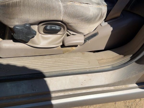01 Lesabre Driver Left Side Power Seat Switch With Trim Panel Oem Taupe 56B — photo 3