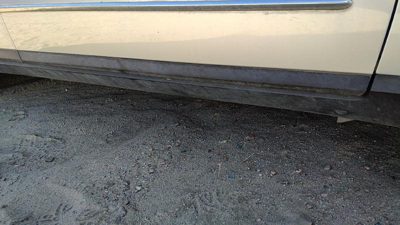 2006-2010 Vw Passat Passenger Right Lower Front Moulding From Door Trim Strip