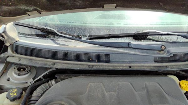 15-17 Chrysler 200 Windshield Wiper Cowl Vent Trim Panel Oem Cover — photo 3