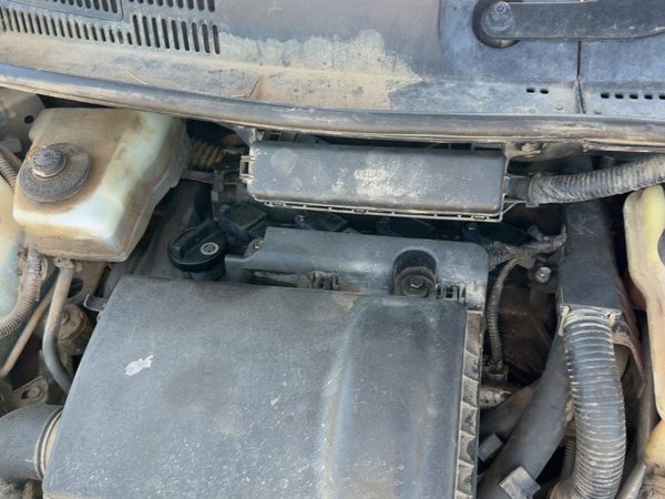 2001-2009 Toyota Prius Valve Cover Oem 1.5L 1120121060 — photo 2