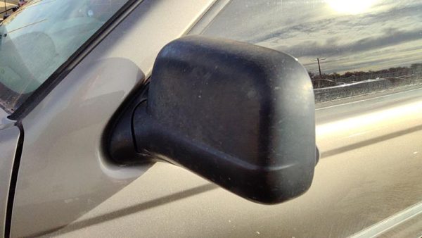 2000-2004 Nissan Xterra Driver Left Side Mirror Door Mounted Oem Power — photo 3