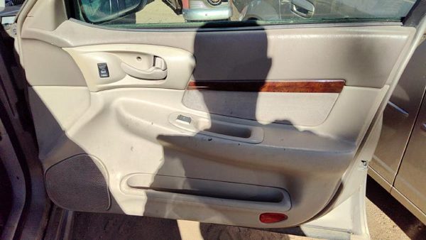 01-05 Impala Passenger Right Front Door Trim Panel With Switches Neutral 52D — photo 1