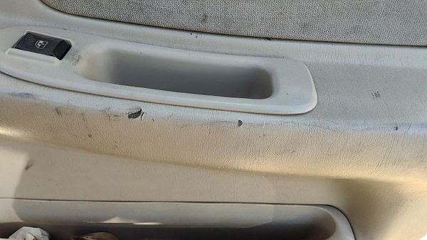 01-05 Impala Passenger Right Front Door Trim Panel With Switches Neutral 52D — photo 7