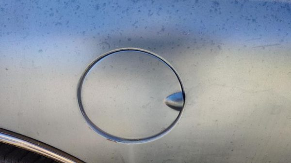 1988-1991 Olds Cutlass Cierra Fuel Tank Door With Hinge Gas Lid Oem Filler Blue — photo 1