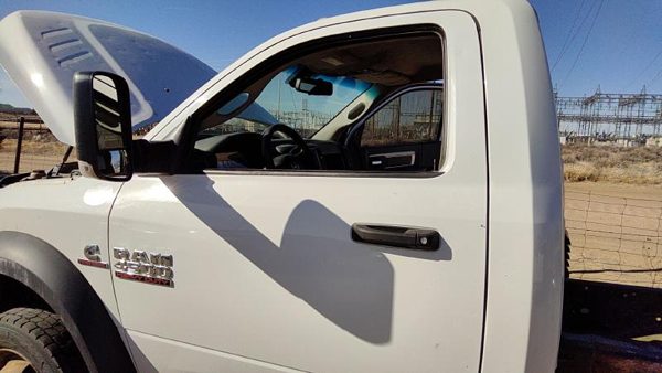 2016 Dodge Ram Front Door LH White PW7 — photo 6