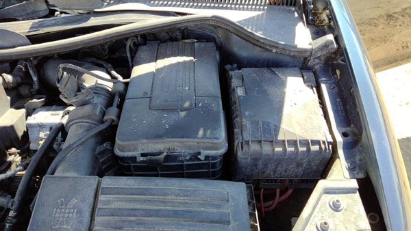 05-18 Vw Jetta Complete Battery Box Mount Tray With Hold Down 1.9L Turbo Diesel — photo 3