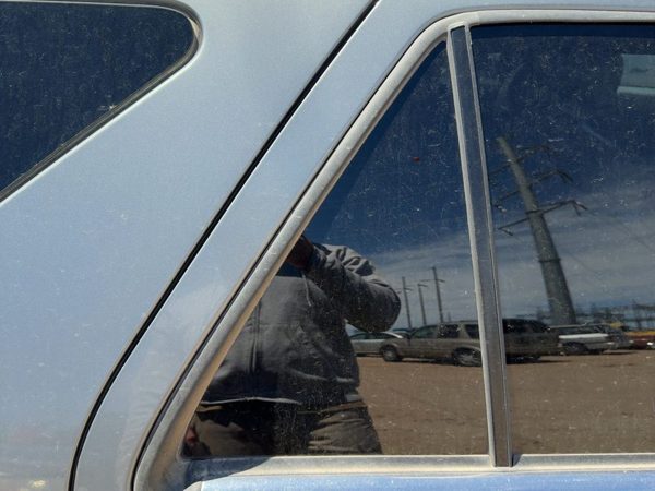 04-09 Srx Passenger Right Rear Vent Window Back Door Glass With Frame Oem — photo 2