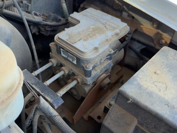 2001 Chevy S10 Blazer Complete Anti Lock Brake Pump Unit ABS Module 4x4 19244886 — photo 2
