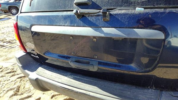 2004 Jeep Grand Cherokee License Plate Trim Surround Panel Oem Tail Trunk Finish — photo 1