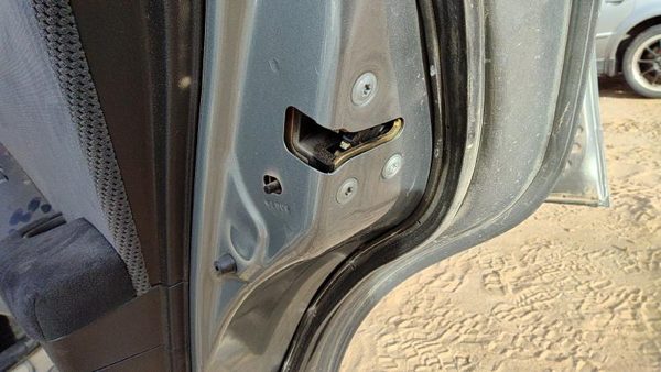 2007-2012 Nissan Altima Passenger Right Rear Door Latch With Rods/Cables Back — photo 2