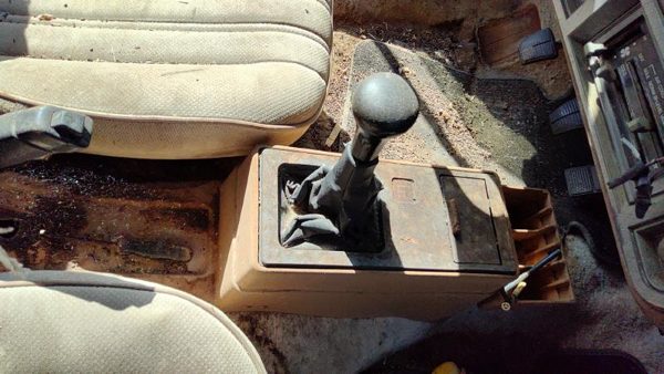 1985 Pontiac Sunbird Center Console Assembly Oem Floor Shift Mt Tan — photo 3