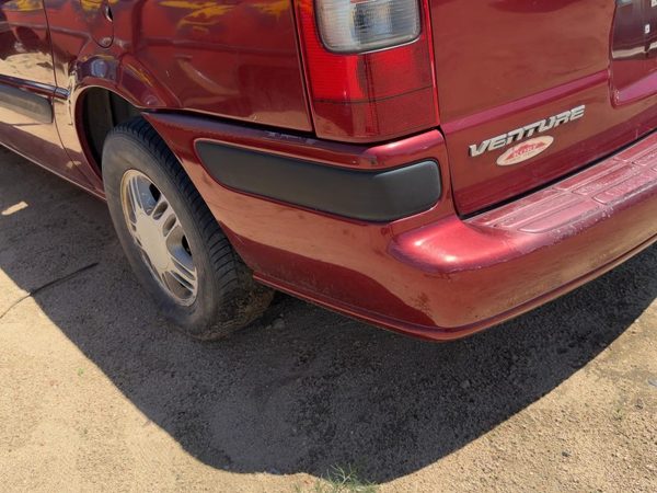 2002-2005 Chevy Venture Rear Bumper Cover Assembly Oem Back Redfire 72U 10447385 — photo 4