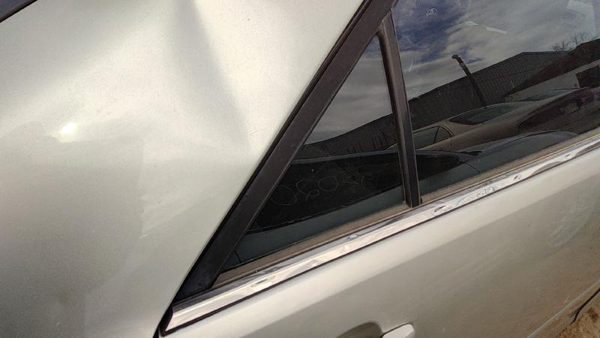02-06 Toyota Camry Passenger Right Rear Vent Window Back Door Glass With Frame — photo 3