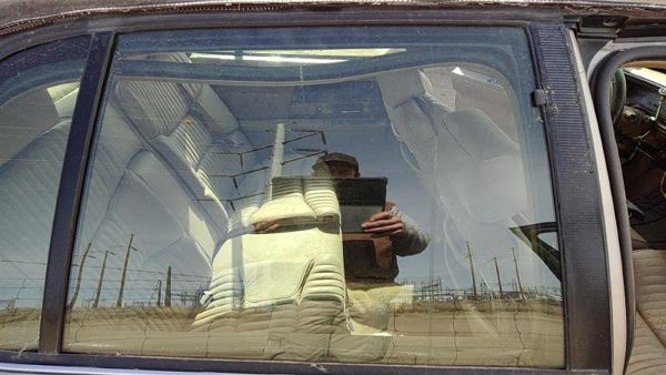 1991-1996 Buick Park Ave Ultra Passenger Right Rear Side Window Door Glass Back — photo 2