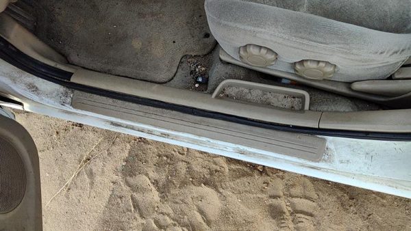 00-03 Nissan Sentra Driver Left Lower Sill Step Moulding Trim Panel Oem Sand H — photo 3