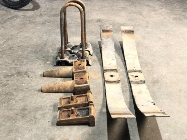 1999 Ford F250 Leaf Spring Rear Super Duty Set Of Overload Springs With U-bolts — photo 3