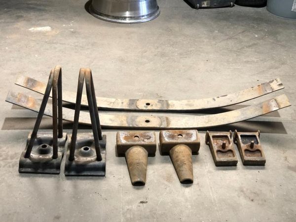 1999 Ford F250 Leaf Spring Rear Super Duty Set Of Overload Springs With U-bolts — photo 4