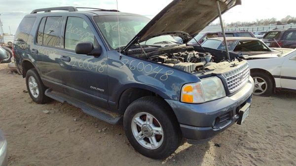 2005 Ford Explorer — vehicle photo 1