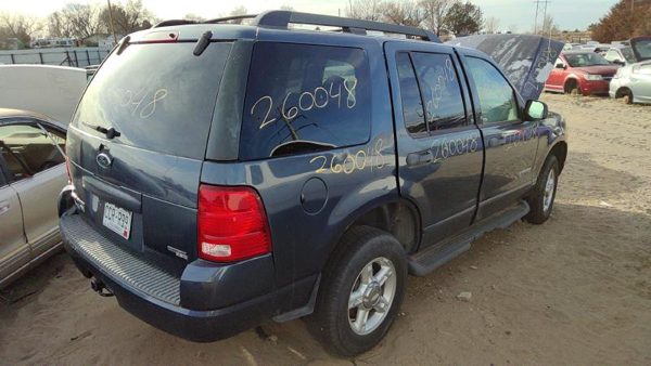 2005 Ford Explorer — vehicle photo 8