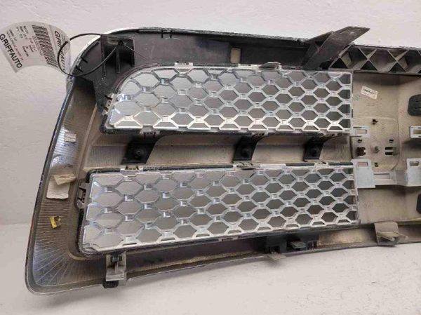 2012 Dodge Ram 1500 Chrome Grille Assembly Surround And Insert OEM 55372059AB — photo 6
