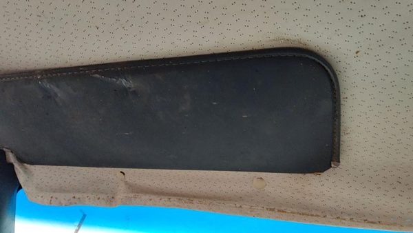 88-91 Chevy Silverado 1500 Driver Left Sun Visor Oem Blue — photo 2
