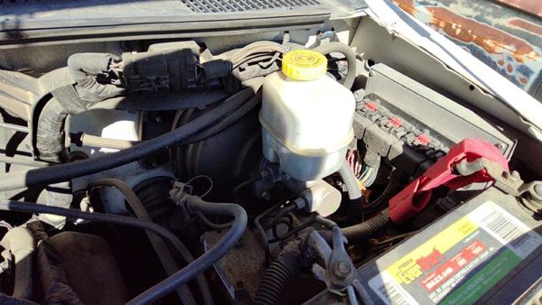 2002-2005 Jeep Liberty Power Brake Booster With Master Cylinder Pair Set Oem — photo 3