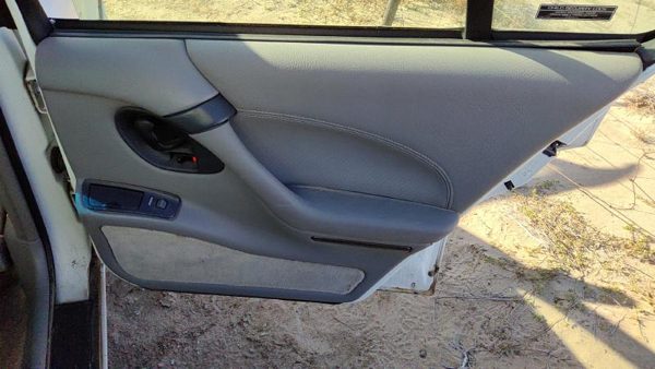 94 Pontiac Bonneville Passenger Right Rear Door Trim Panel Wh Switches Back Gray — photo 1