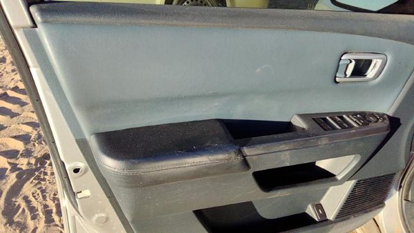 09-11 Pilot Driver Left Front Door Trim Panel With Master Switch Gray/Blue Gr — photo 2