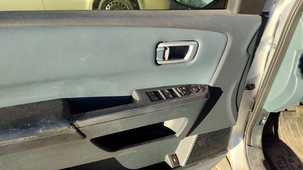 09-11 Pilot Driver Left Front Door Trim Panel With Master Switch Gray/Blue Gr — photo 4