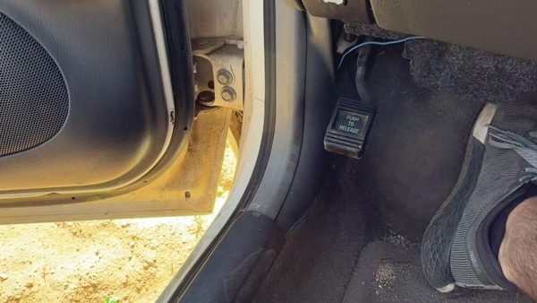 1997-2005 Buick Century Driver Left Lower Kick Trim Panel Oem Gray 93B — photo 2