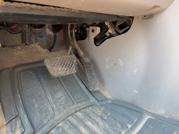 2004-2007 Saturn Vue Redline Gas Pedal Assembly Oem Accelerator — photo 3