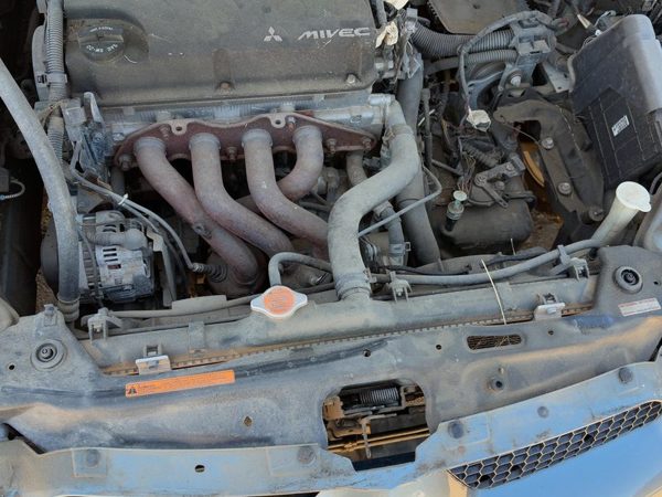 2006-2012 Mitsubishi Eclipse Radiator Oem 2.4L Automatic Mn180279 — photo 3