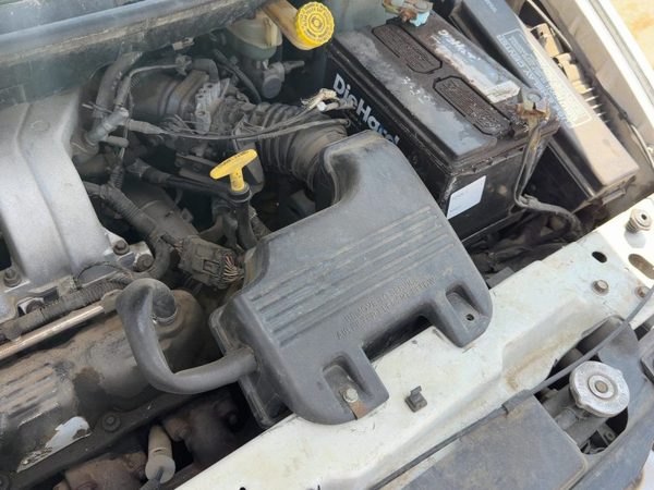 96-00 Town & Country Complete Air Intake Filter Box Housing With Tube 3.3L — photo 2