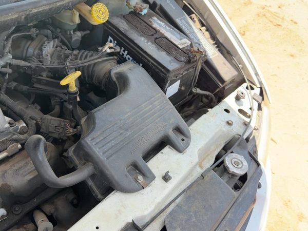 96-00 Town & Country Complete Air Intake Filter Box Housing With Tube 3.3L — photo 4