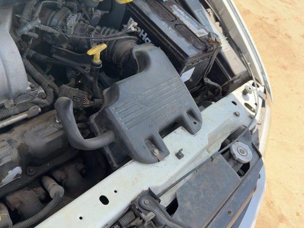 96-00 Town & Country Complete Air Intake Filter Box Housing With Tube 3.3L — photo 6
