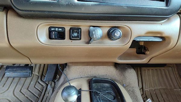2000 Dodge Durango Center Lower Dash Bolster Trim Panel Oem Tan — photo 1