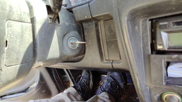 96-98 Suzuki Sidekick Ignition Switch Assembly With Key Complete Electrical Oem — photo 2