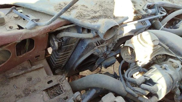 1985 Pontiac Sunbird Radiator 1.8L Manual Trans 03093617 — photo 2