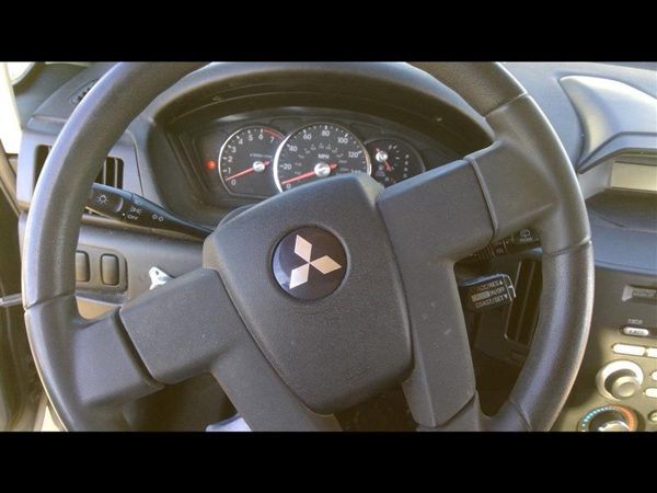 2006 Mitsubishi Endeavor Steering Wheel OEM Black Ls — photo 2