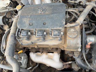 1997-2003 Toyota Camry Driver Left Valve Cover Oem 3.0L 6 Cyl 112020A020