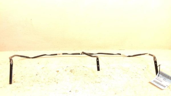 2004 New Grille Bracket Support CH1207103 — photo 1