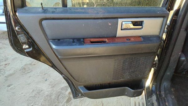 07-14 Expedition Driver Left Rear Door Trim Panel With Switches Back Black/Camel — photo 1