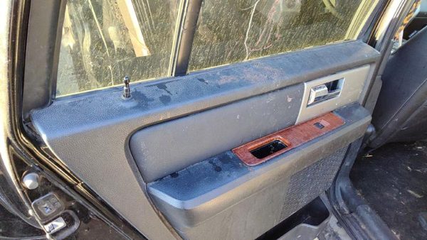 07-14 Expedition Driver Left Rear Door Trim Panel With Switches Back Black/Camel — photo 4
